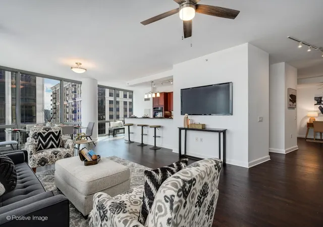 Photo 4 of Condo for sale at 1235 S Prairie Ave #1404, Chicago, IL 60605 | MLS# 12775004 | Listing updated on 2026-10-07