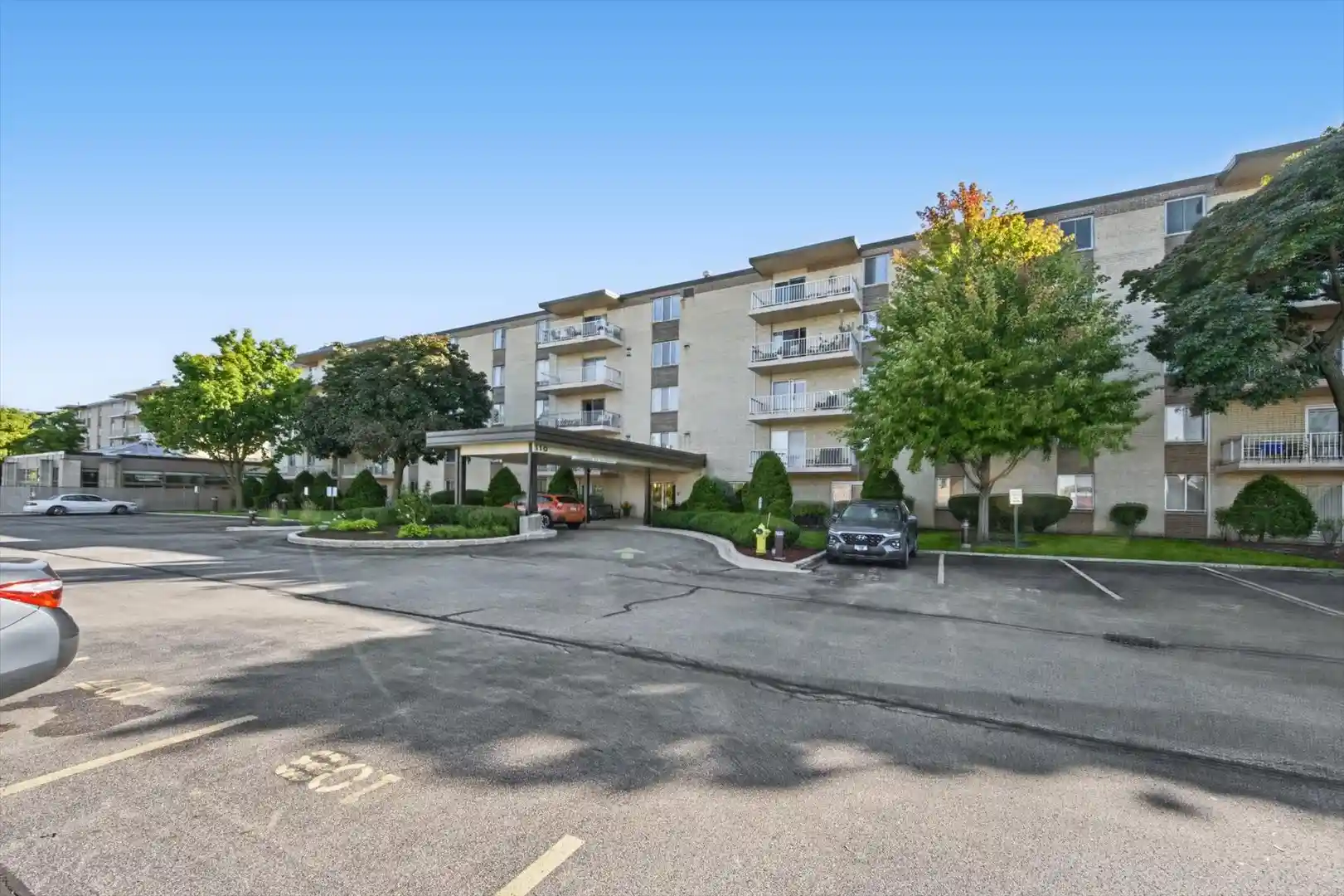 Listing Photo 1 - Condo for sale in 110 W Butterfield Rd located at 110 W Butterfield Rd, Elmhurst, IL 60126 - Unit #310S