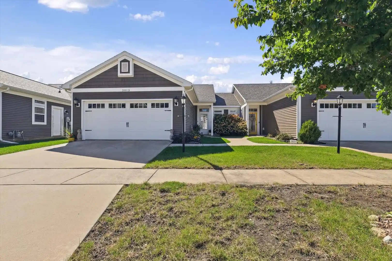 Listing Photo 2 - Condo for sale in 3013 E Stillwater Lndg located at 3013 E Stillwater Lndg, Urbana, IL 61802 - Unit #3013