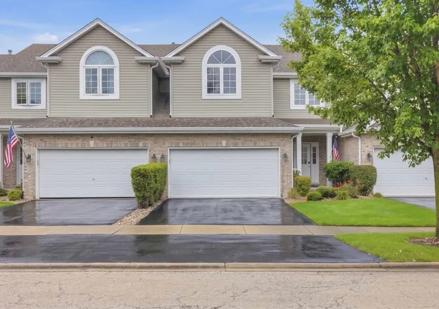 Photo 1 of Townhouse for sale at 11610 Lake Shore Dr, Orland Park, IL 60467 | MLS# 12775108 | Listing updated on 2026-10-04