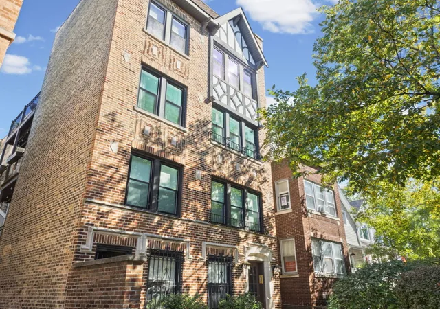 Condo for sale at 4909 N Janssen Ave #2W, Chicago, IL 60640 | MLS# 12775145