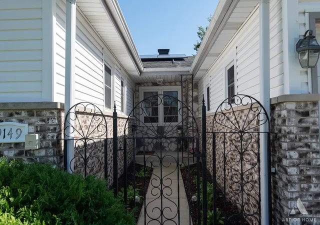 Photo 4 of Single family home for sale at 9149 S 89th Avenue, Hickory Hills, IL 60457 | MLS# 12775150 | Listing updated on 2026-10-29