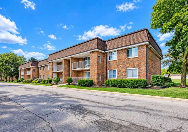 Photo 1 of Condo for sale at 1106 Westover Ln #2B, Schaumburg, IL 60193 | MLS# 12775170 | Listing updated on 2026-10-07