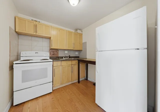 Photo 2 of Condo for sale at 7337 S South Shore Dr #1410, Chicago, IL 60649 | MLS# 12775177 | Listing updated on 2026-10-08