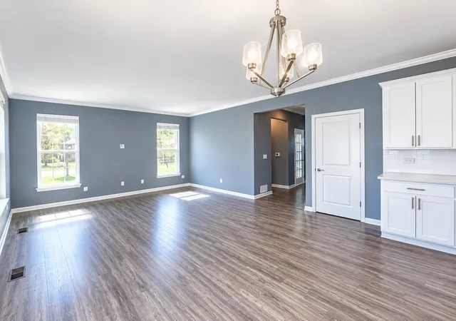 Photo 4 of Single family home for sale at 614 Flanagan Dr, Minooka, IL 60447 | MLS# 12775179 | Listing updated on 2026-10-07