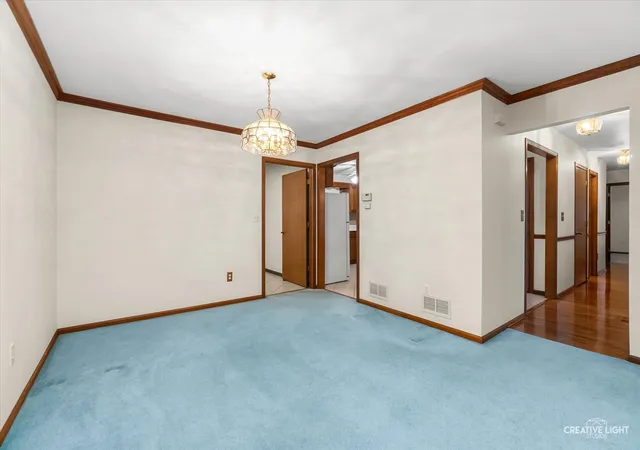Photo 4 of House for sale at 53 Silver Trl, North Aurora, IL 60542 | MLS# 12775187 | Listing updated on 2026-10-04