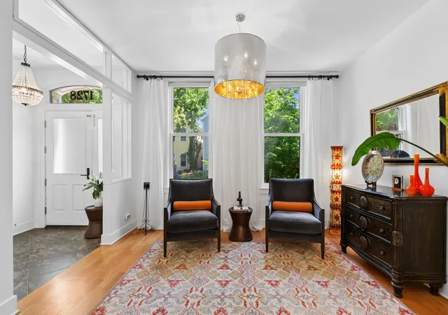 Photo 3 of Single family home for sale at 1728 N Hudson Ave, Chicago, IL 60614 | MLS# 12775199 | Listing updated on 2026-10-02