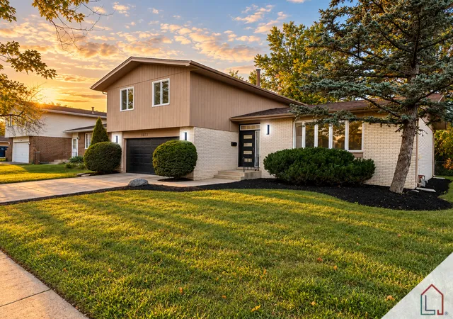 Single family home for sale at 5252 Arquilla Dr, Richton Park, IL 60471 | MLS# 12775202