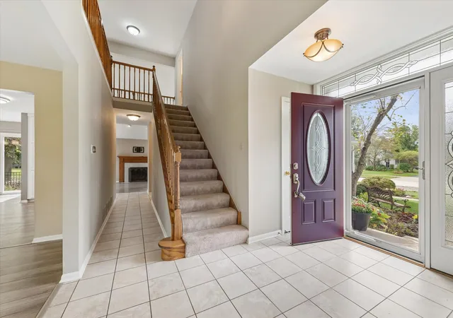 Photo 2 of Single family home for sale at 860 Saugatuck Trl, Vernon Hills, IL 60061 | MLS# 12775203 | Listing updated on 2026-10-27
