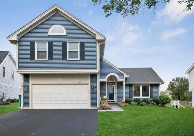 Photo 1 of Single family home for sale at 197 Sheffield Ln, Vernon Hills, IL 60061 | MLS# 12775204 | Listing updated on 2026-10-20