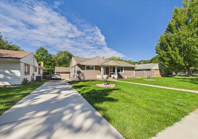 Photo 2 of Single family home for sale at 220 Fairview Blvd, Rockford, IL 61107 | MLS# 12775228 | Listing updated on 2026-10-02