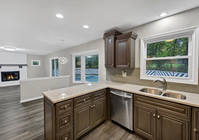 Photo 4 of Single family home for sale at 230 Saint Andrews Dr, Bolingbrook, IL 60440 | MLS# 12775229 | Listing updated on 2026-10-08