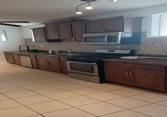 Photo 4 of Single family home for sale at 1620 W 77th Street, Chicago, IL 60620 | MLS# 12775233 | Listing updated on 2026-10-23