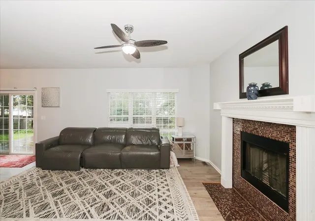 Photo 2 of Single family home for sale at 2 Terrace Ln, Lake Zurich, IL 60047 | MLS# 12775267 | Listing updated on 2026-10-08