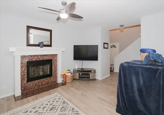 Photo 3 of Single family home for sale at 2 Terrace Ln, Lake Zurich, IL 60047 | MLS# 12775267 | Listing updated on 2026-10-08