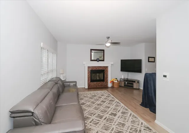Photo 3 of Single family home for sale at 2 Terrace Ln, Lake Zurich, IL 60047 | MLS# 12775267 | Listing updated on 2026-10-08