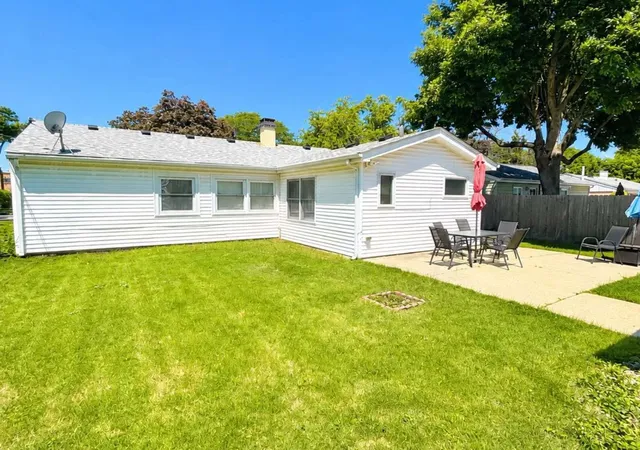 Photo 2 of Sale Pending at 3715 Kemman Ave, Brookfield, IL 60513 | MLS# 12775271 | Listing updated on 2026-10-02