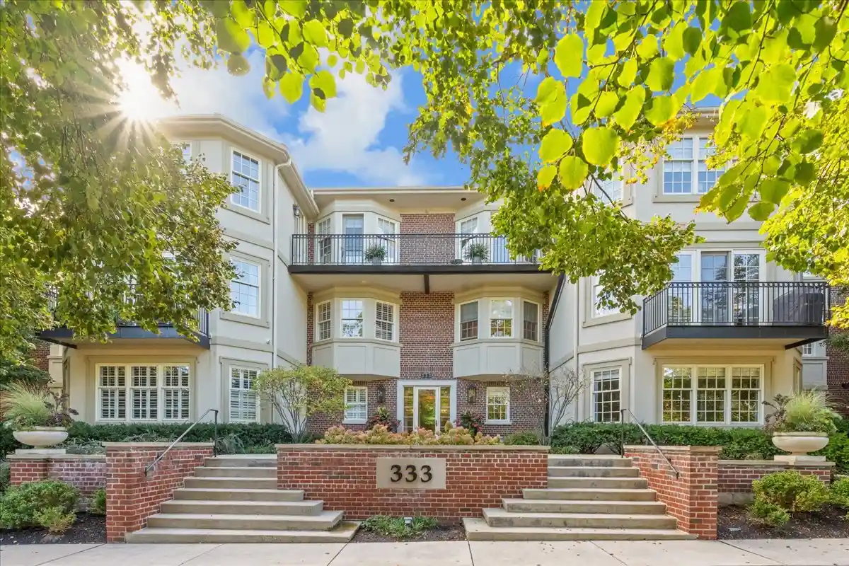 Listing Photo 1 - Condo for sale in 333 E Westminster Rd located at 333 E Westminster Rd, Forest Lake, IL 60045 - Unit #2B