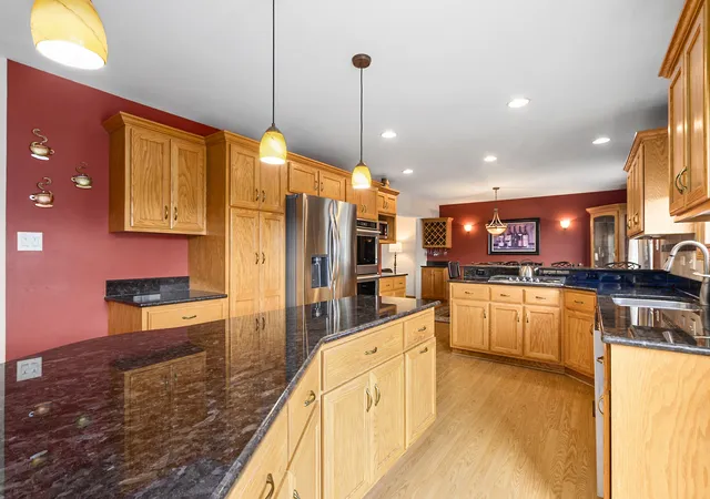 Photo 4 of Single family home for sale at 14455 W 147th Street, Homer Glen, IL 60491 | MLS# 12775286 | Listing updated on 2026-10-02