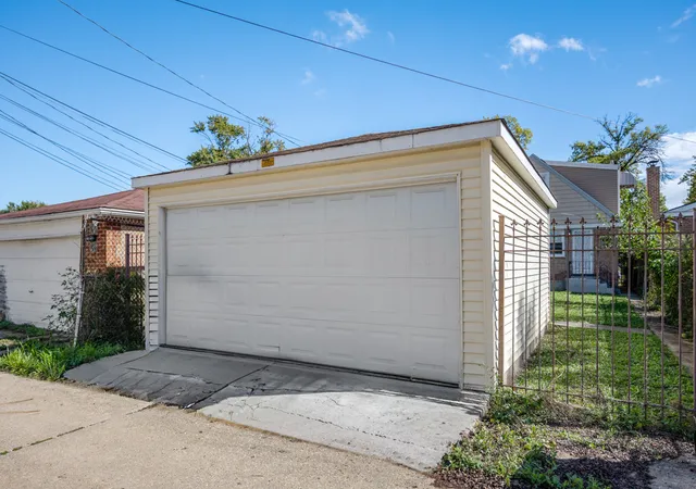 Photo 33 of Single family home for sale at 9150 S Wallace St, Chicago, IL 60620 | MLS# 12775299 | Listing updated on 2026-10-07