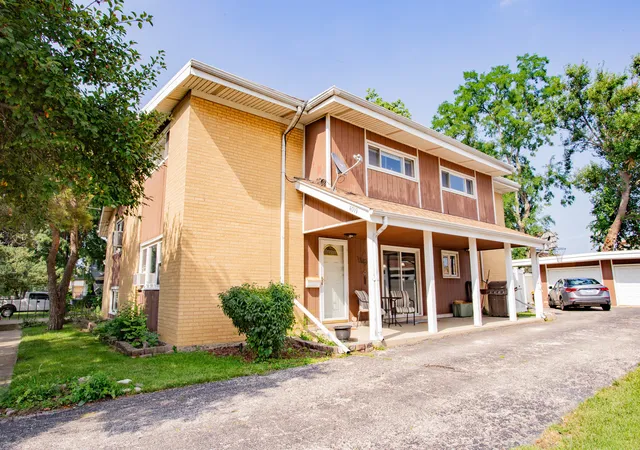 Photo 3 of Single family home for sale at 4019 Judd Ave, Schiller Park, IL 60176 | MLS# 12775315 | Listing updated on 2026-10-02