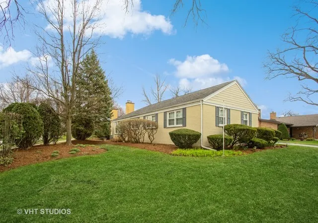 Photo 1 of Single family home for sale at 5301 Franklin Ave, Western Springs, IL 60558 | MLS# 12775322 | Listing updated on 2026-10-02