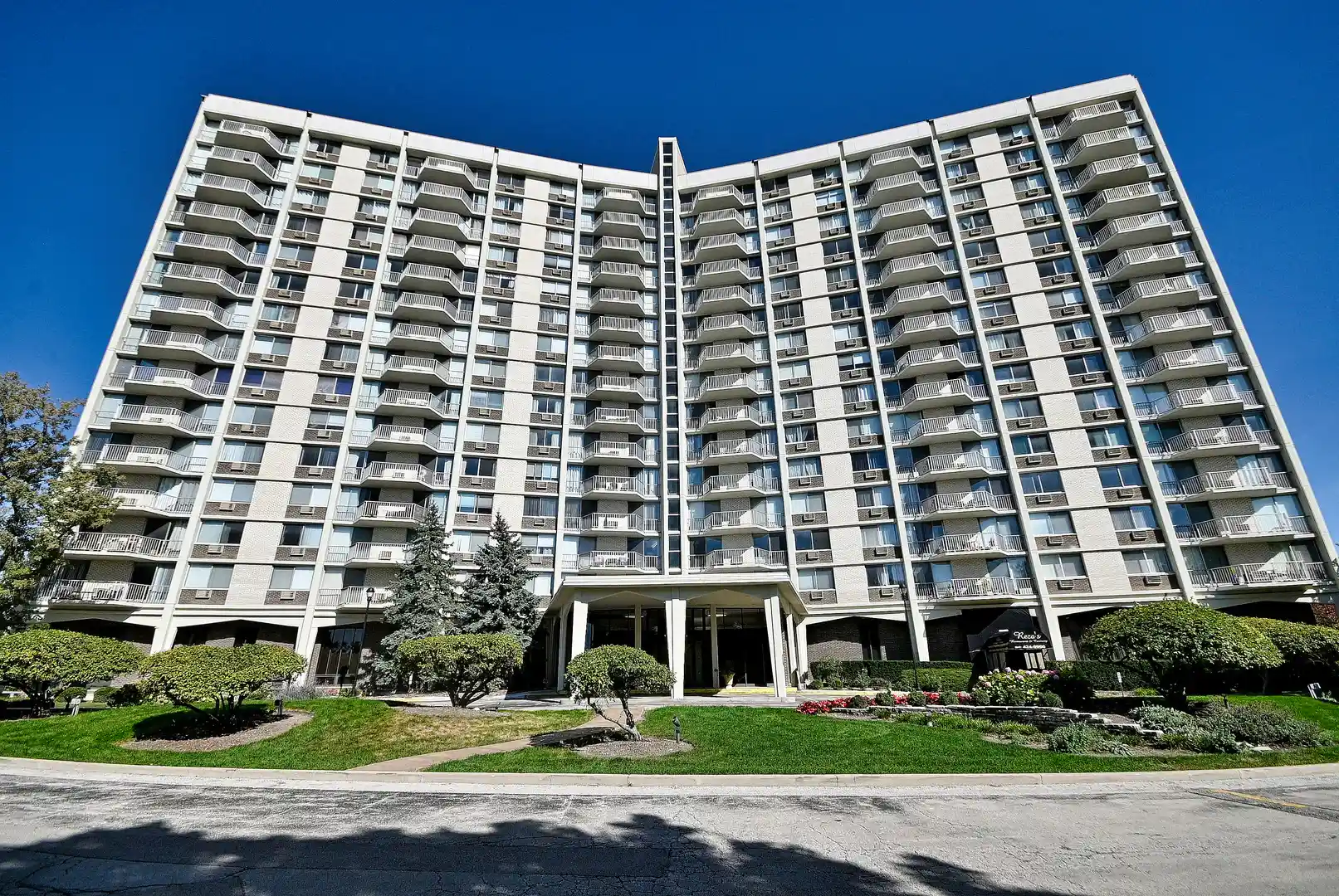Listing Photo 1 - Condo for sale in 40 N Tower Rd located at 40 N Tower Rd, Oak Brook, IL 60523 - Unit #7H