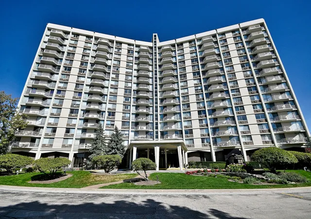 Photo 1 of Condo for sale at 40 N Tower Rd #7H, Oak Brook, IL 60523 | MLS# 12775335 | Listing updated on 2026-10-22