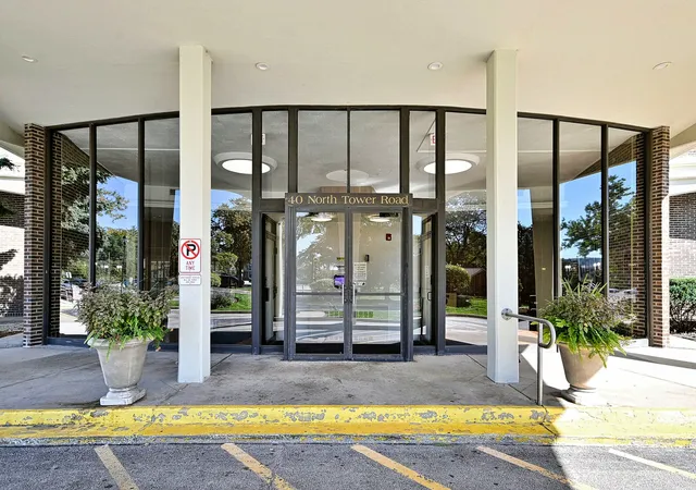 Photo 3 of Condo for sale at 40 N Tower Rd #7H, Oak Brook, IL 60523 | MLS# 12775335 | Listing updated on 2026-10-22