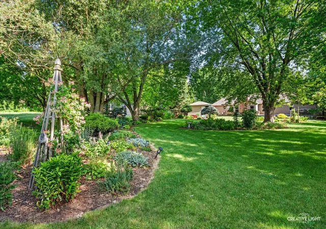 Photo 3 of Single family home for sale at 44w043 Fox Wilds Dr, St. Charles, IL 60175 | MLS# 12775336 | Listing updated on 2026-10-13