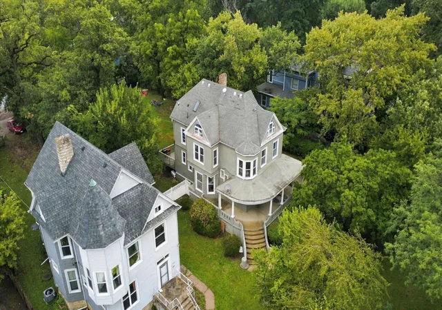 Photo 4 of Single family home for sale at 10980 S Prospect Ave, Chicago, IL 60643 | MLS# 12775345 | Listing updated on 2026-10-08