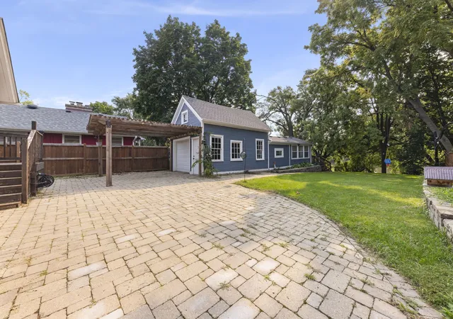 Photo 3 of Single family home for sale at 127 S River St, Montgomery, IL 60538 | MLS# 12775356 | Listing updated on 2026-10-02