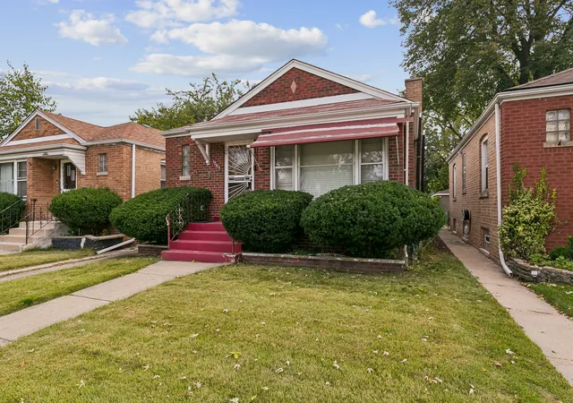 Photo 2 of Single family home for sale at 12613 S Throop St, Calumet Park, IL 60827 | MLS# 12775406 | Listing updated on 2026-10-21