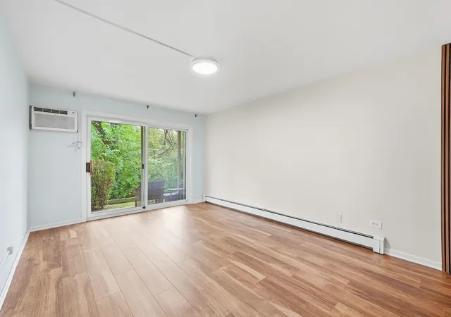 Listing Photo 3 - Condo for sale in building located at 9S110 Lake Dr, Willowbrook, IL 60527 - Unit #104