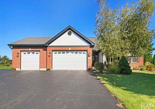 Photo 2 of Single family home for sale at 5910 Highland Prairie Dr, Johnsburg, IL 60051 | MLS# 12775435 | Listing updated on 2026-10-06