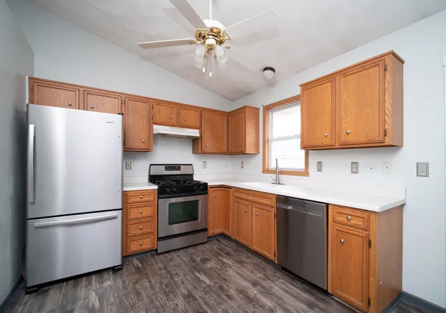 Photo 3 of Sale Pending at 124 Rudder Rd, Machesney Park, IL 61115 | MLS# 12775461 | Listing updated on 2026-10-20
