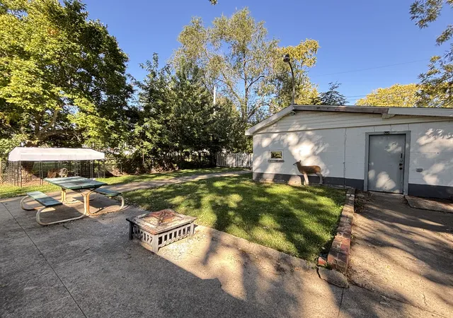 Photo 4 of Single family home for sale at 1210 W Church St, Urbana, IL 61801 | MLS# 12775464 | Listing updated on 2026-10-07