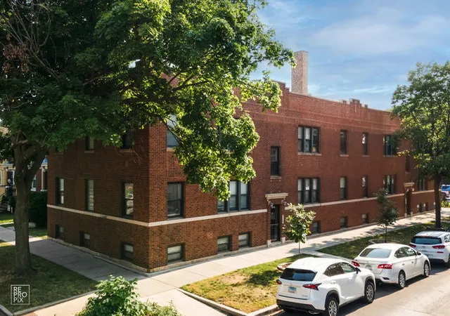Photo 1 of Condo for sale at 3318 W Byron St #1, Chicago, IL 60618 | MLS# 12775468 | Listing updated on 2026-10-10