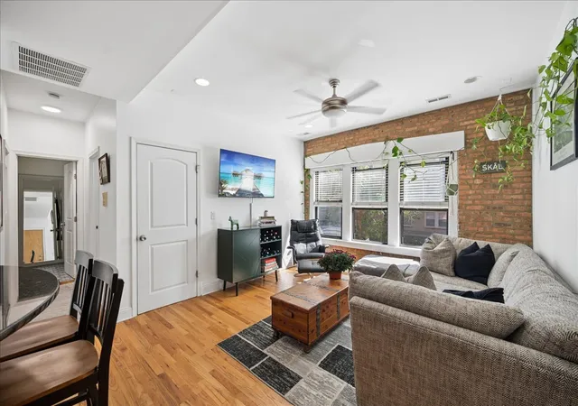 Photo 2 of Condo for sale at 3318 W Byron St #1, Chicago, IL 60618 | MLS# 12775468 | Listing updated on 2026-10-10