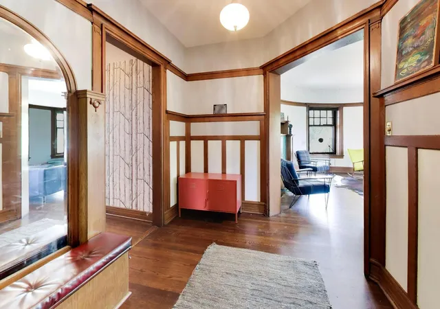 Photo 4 of Condo for sale at 4601 N Malden St #3, Chicago, IL 60640 | MLS# 12775469 | Listing updated on 2026-10-09