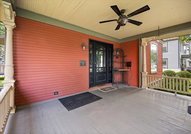 Photo 4 of Single family home for sale at 310 E Jefferson St, Morris, IL 60450 | MLS# 12775478 | Listing updated on 2026-10-02