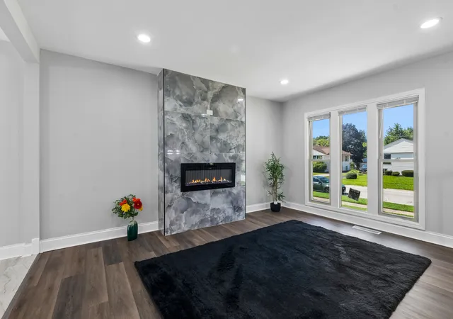 Photo 3 of Single family home for sale at 291 Clyde Ave, Calumet City, IL 60409 | MLS# 12775479 | Listing updated on 2026-10-02