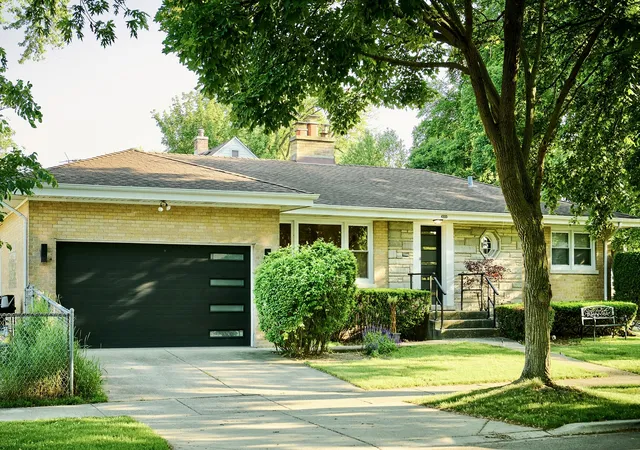 Photo 1 of Single family home for sale at 4555 Cleveland St, Skokie, IL 60076 | MLS# 12775491 | Listing updated on 2026-10-02