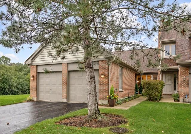 Photo 1 of Townhouse for sale at 1929 Koehling Rd, Northbrook, IL 60062 | MLS# 12775492 | Listing updated on 2026-10-23