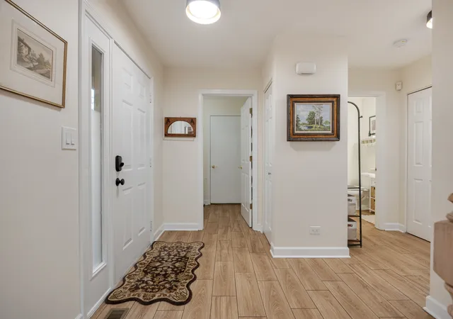 Photo 2 of Townhouse for sale at 1929 Koehling Rd, Northbrook, IL 60062 | MLS# 12775492 | Listing updated on 2026-10-23