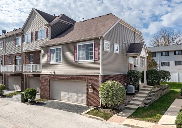 Townhouse for sale at 913 Neudearborn Ln, Naperville, IL 60563 | MLS# 12775503