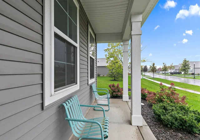 Photo 2 of Single family home for sale at 6323 Aspen Ln, Wonder Lake, IL 60097 | MLS# 12775528 | Listing updated on 2026-10-02