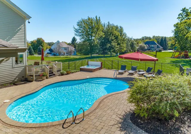 Photo 2 of Single family home for sale at 2307 Red Oak Ln, Johnsburg, IL 60051 | MLS# 12775556 | Listing updated on 2026-10-08