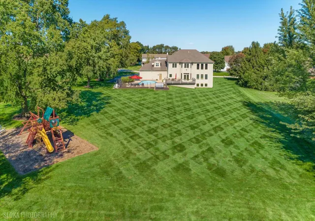 Photo 3 of Single family home for sale at 2307 Red Oak Ln, Johnsburg, IL 60051 | MLS# 12775556 | Listing updated on 2026-10-08