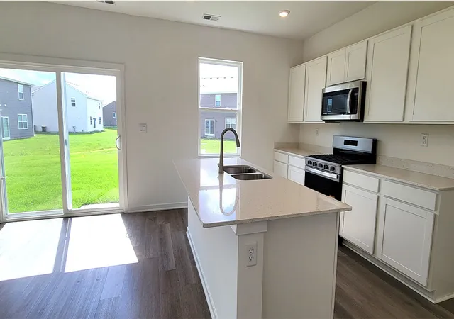 Photo 2 of Single family home for sale at 2253 Cobble Springs Dr, Wonder Lake, IL 60097 | MLS# 12775568 | Listing updated on 2026-10-02